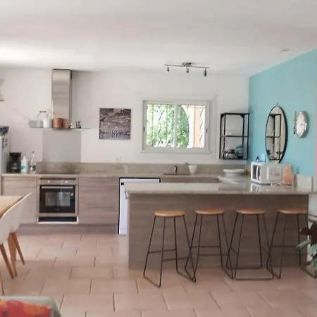 Villa Vue Dans Un Cadre Enchanteur *